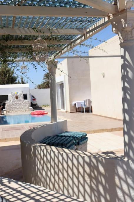 Vill La Reine Jerba Avec Piscine Vila El Guecheine Exterior foto