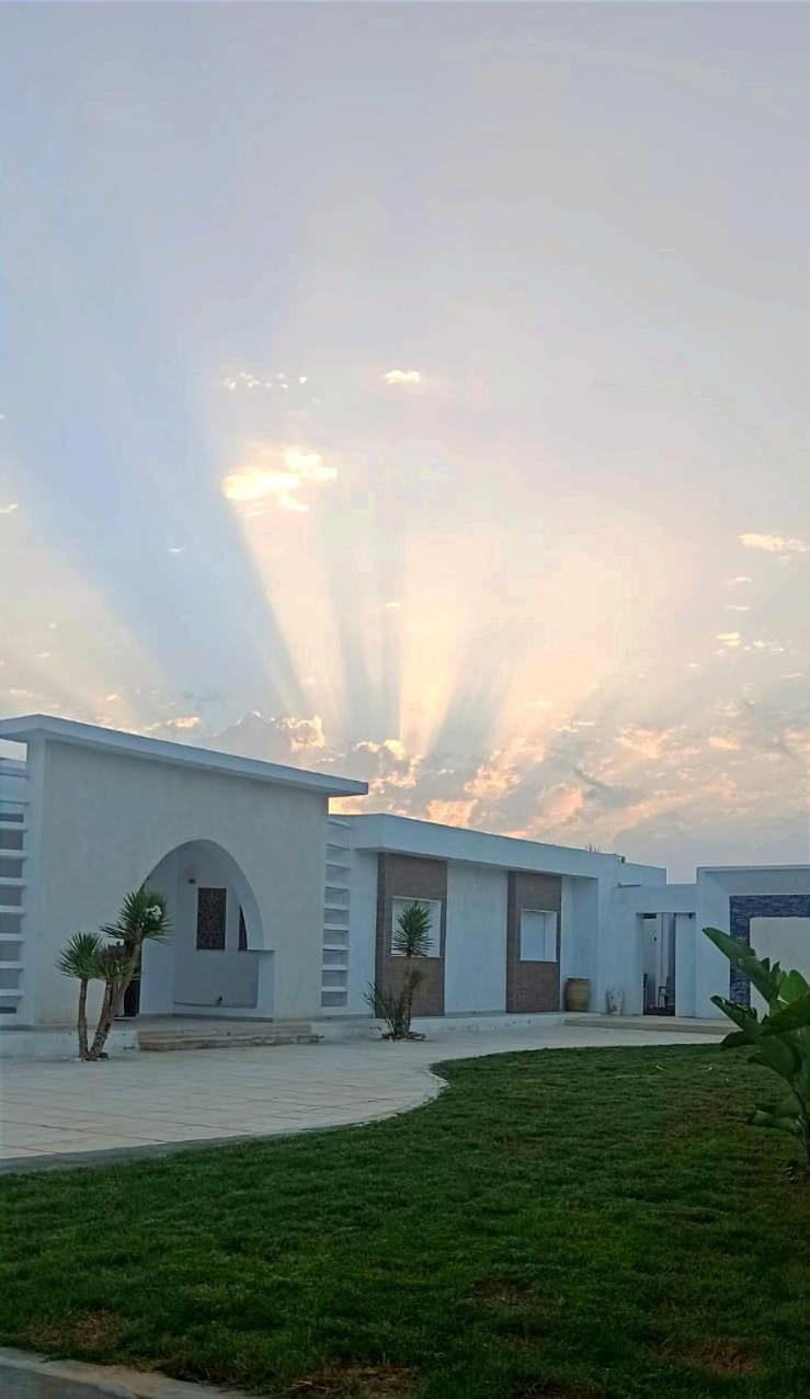 Vill La Reine Jerba Avec Piscine Vila El Guecheine Exterior foto